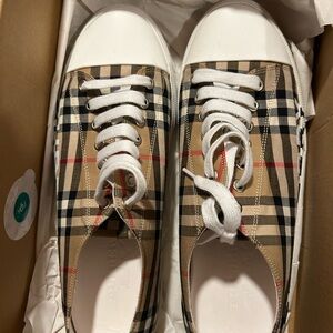Men's Checkered flannel Sneakers - Beige and White. Custom